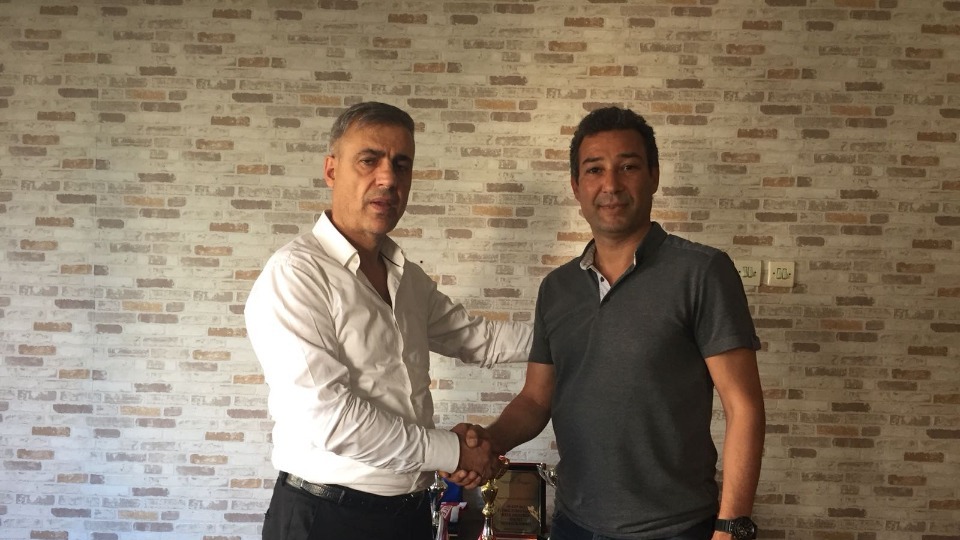 Beşiktaş’ın eski futbolcusu Orhan Kaynak, Elazığspor’un yeni teknik direktörü oldu