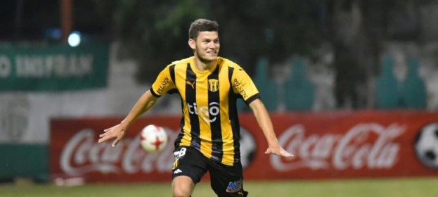Beşiktaş'a Paraguaylı sağ kanat!
