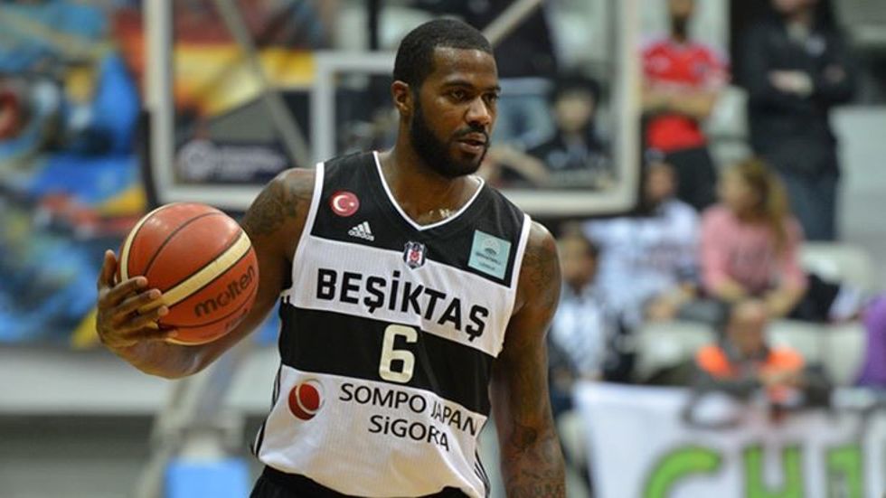 Beşiktaş’tan ayrılan Earl Clark’ın yeni adresi belli oldu