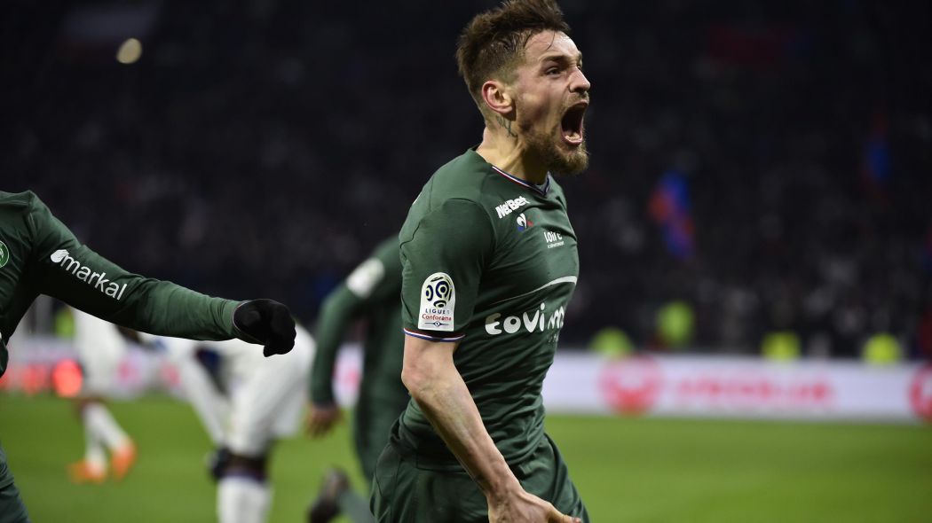 Beşiktaş'tan Debuchy hamlesi!