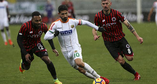 Mesut Bakkal'dan Emre Akbaba açıklaması