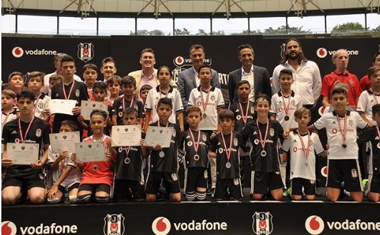 Fikret Orman: "Seçilen seçilemeyen tüm çocuklarımız artık Beşiktaş Ailesi’nin bir parçası..."