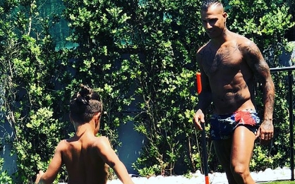 Quaresma tatilde de futboldan kopamıyor ⚽