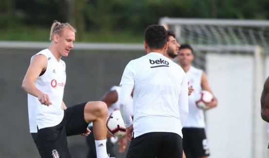 Domagoj Vida, takımla çalışmalara başladı