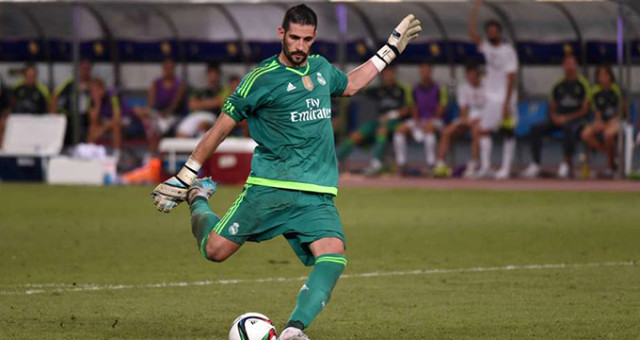 Beşiktaş'a kaleci transferi için yeni iddia! Kiko Casilla...