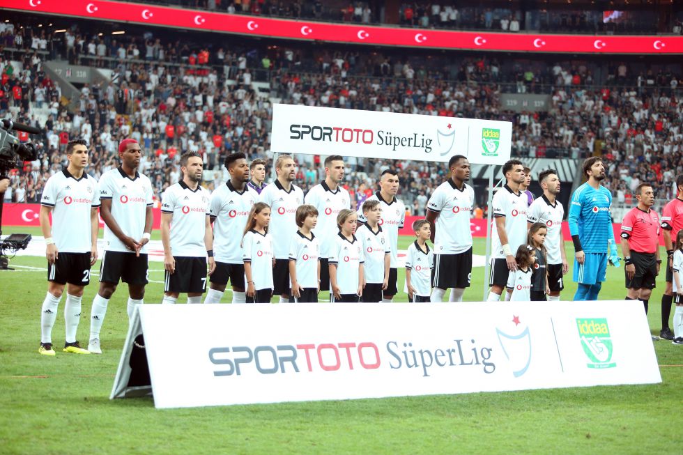 "Beşiktaş, her zaman zor olan ligin ilk maçında 3 puanı almayı başardı."