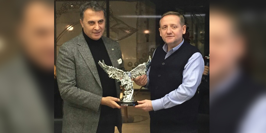 Beşiktaş'tan Başakşehir'e kartal hediyesi