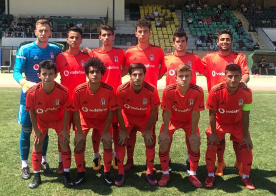 Beşiktaş U-19 Takımı tek golle galip!