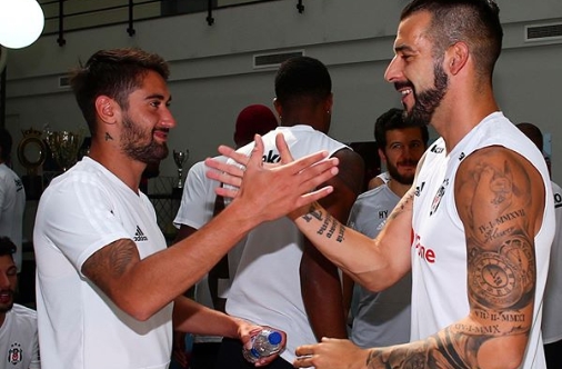 Alvaro Negredo'nun doğum günü kutlandı