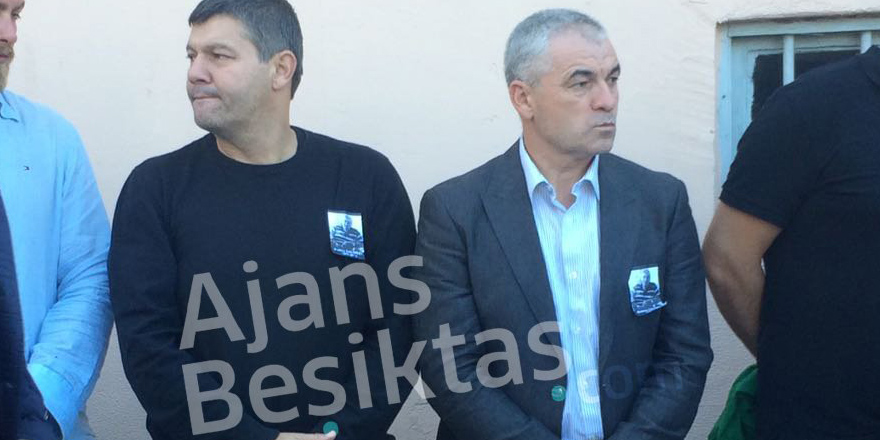 Futbol camiası Rıza Çalımbay'ı yalnız bırakmadı