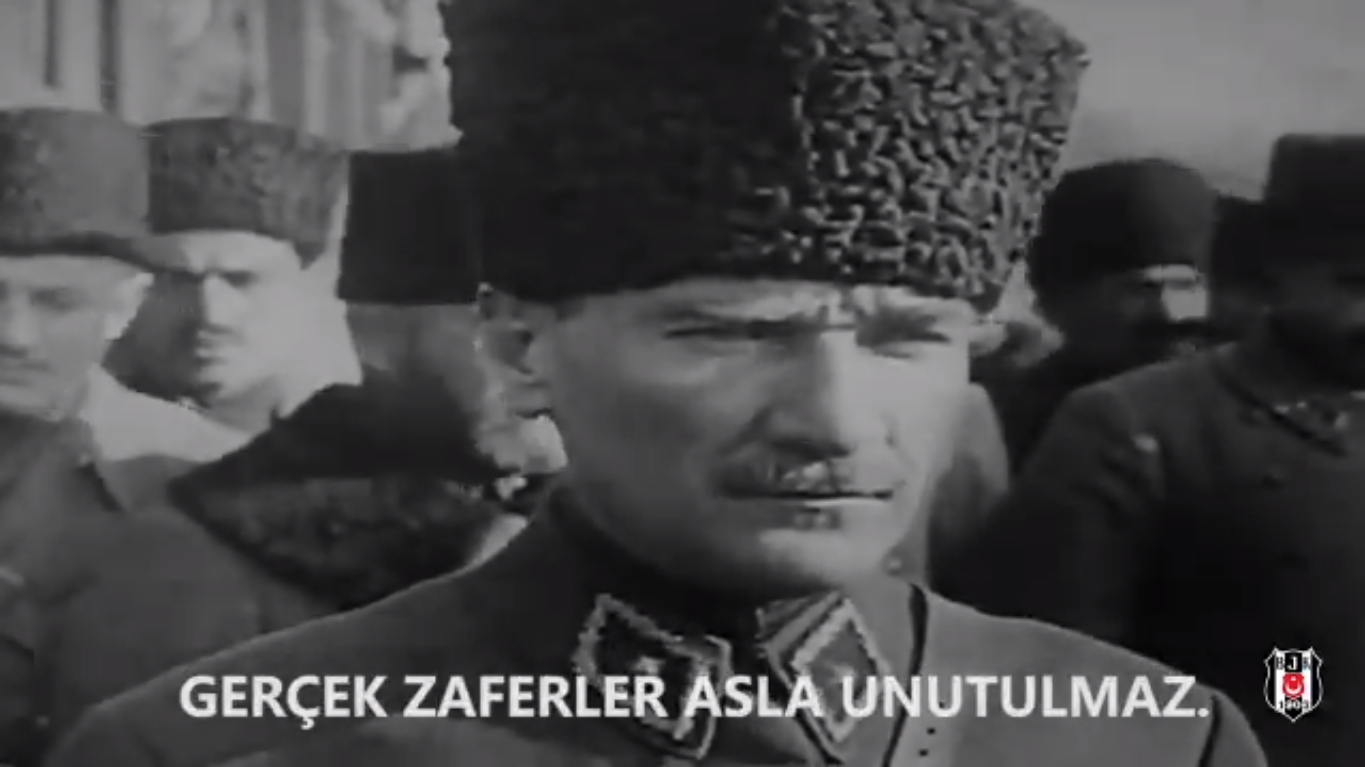Beşiktaşlı oyunculardan 30 Ağustos paylaşımları