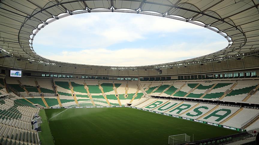 Tesadüf mü? Bursa'da Beşiktaş'ı bekleyen zemine 15 günde ne oldu?