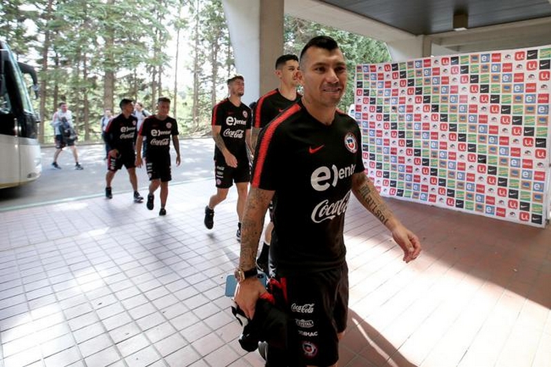 Gary Medel ve Enzo Roco depreme yakalandı! Karşılaşma ertelendi...