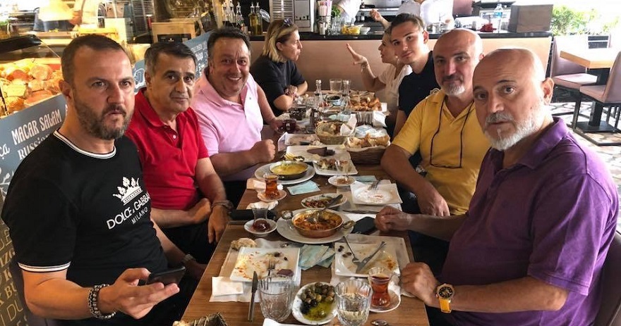 Şenol Güneş, Hikmet Karaman ve İsmail Türüt kahvaltıda buluştu