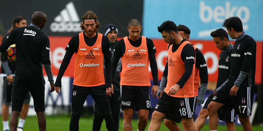 Derbi için futbolculara özel konuşma