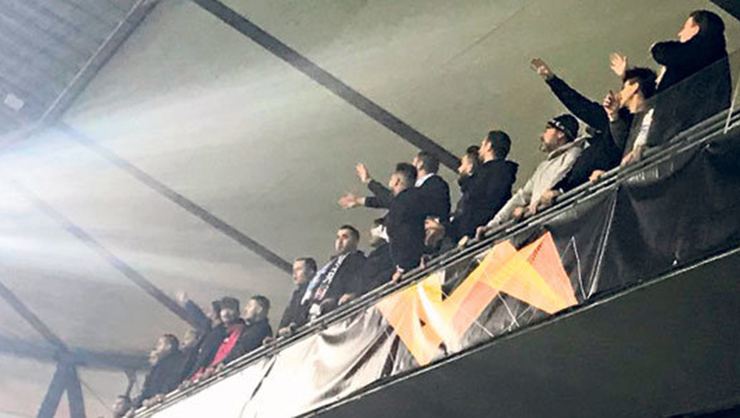 Beşiktaş'a formasız destek