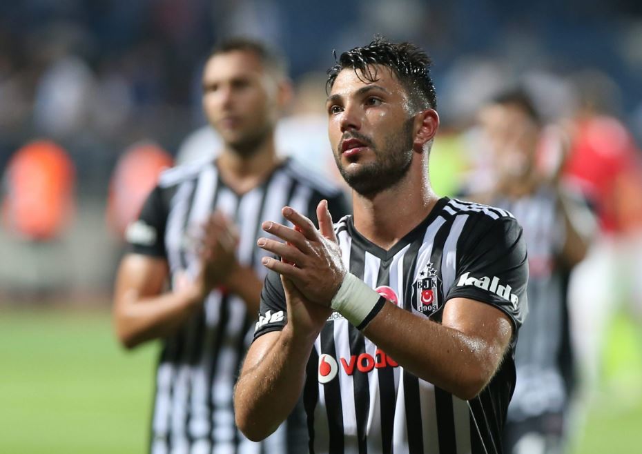 Tolgay Arslan'ın gözü formada