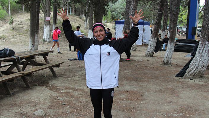 Burcu Subatan Turkcell Gelibolu Maratonu Yarışması’nda birinci oldu.