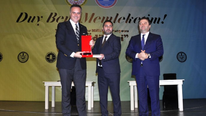 Sessiz tezahürata ilk ödül!