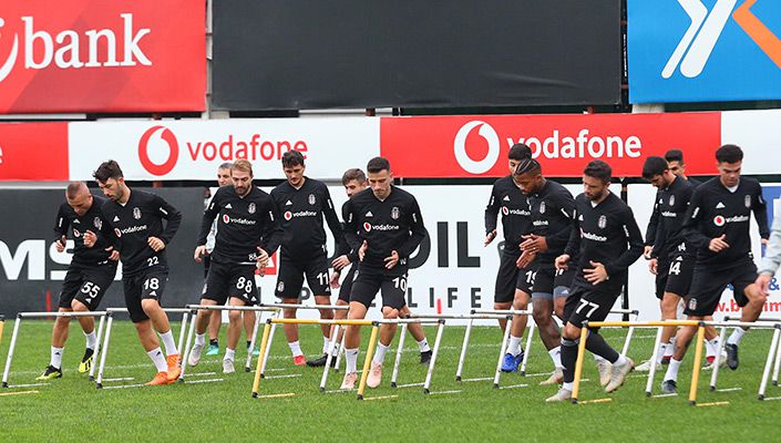 Beşiktaş kondisyon ve taktik çalıştı