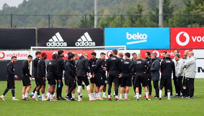 Şenol Güneş ve tüm yerli futbolcuların sözleşmeleri Türk Lirası'na çevrildi. İşte detaylar...