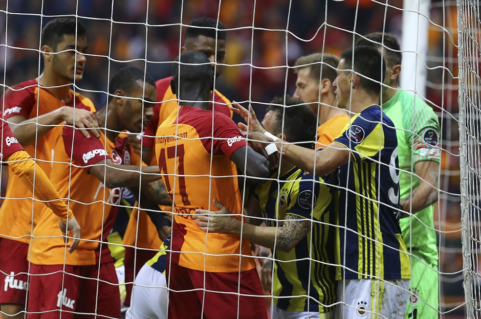 Ajans Beşiktaş olarak TFF’ye yardım ediyoruz! Emsal karar için Türkiye - İsviçre maçına bakabilirler. İşte FIFA’nın verdiği o kararlar