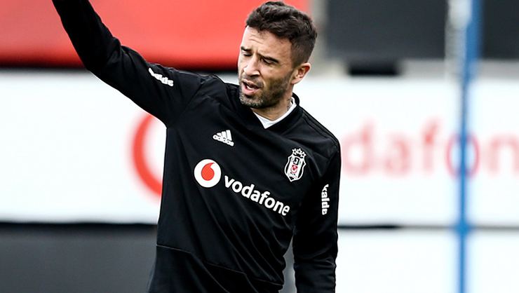 Fedakâr Gökhan Gönül