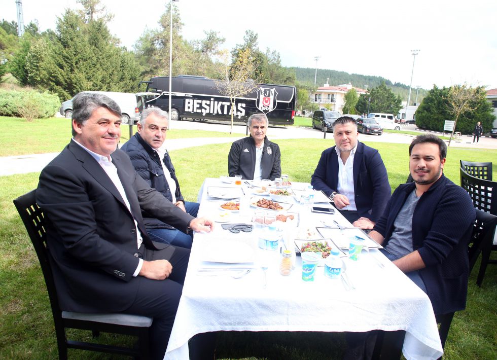 Beşiktaş'ta yönetim kesenin ağzını açtı!