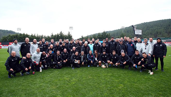 Beşiktaş antrenmanında bugün 4 ülkeden gelen konuklar vardı