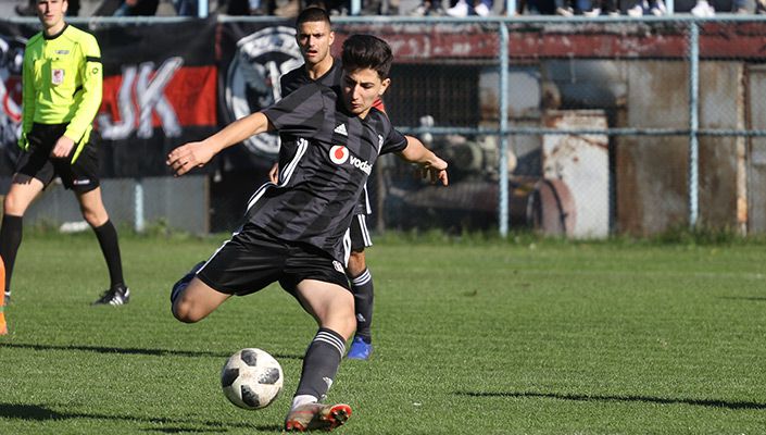 Beşiktaş'ın U17 ve U19 takımları Alanyaspor'la karşılaştı