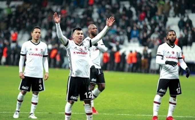 Şenol Güneş'in yardımcısından flaş açıklamalar: "Parasını alamayan oyuncular ayrılmak istiyor"