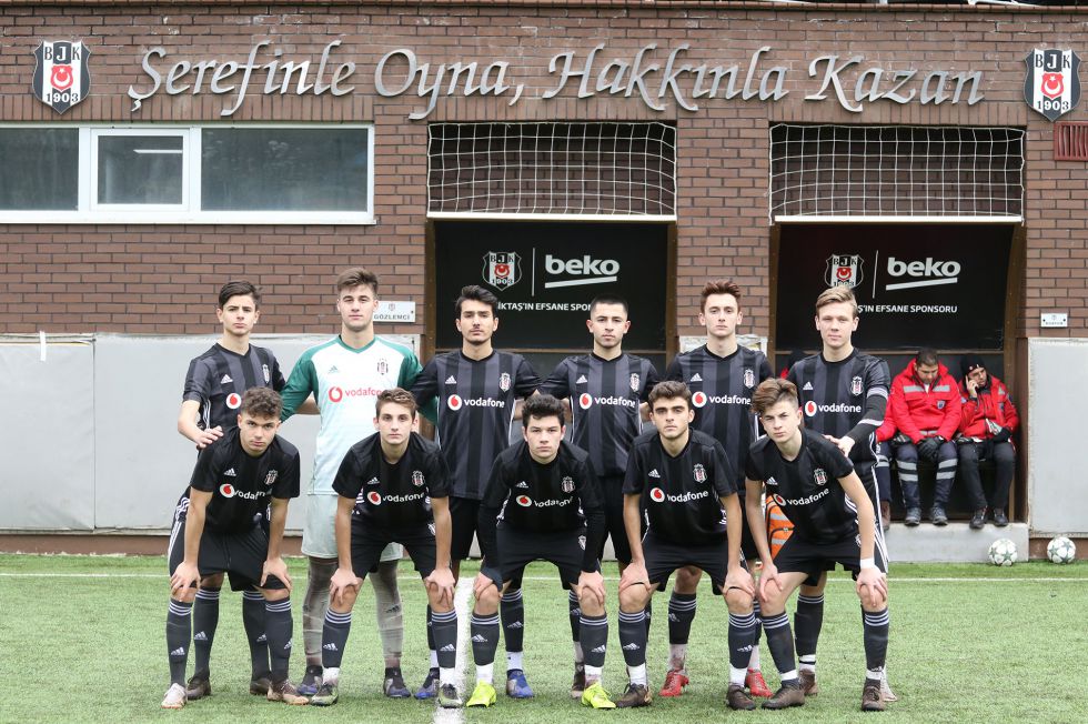 Beşiktaş:4 Ümraniyespor:0 (U-16)