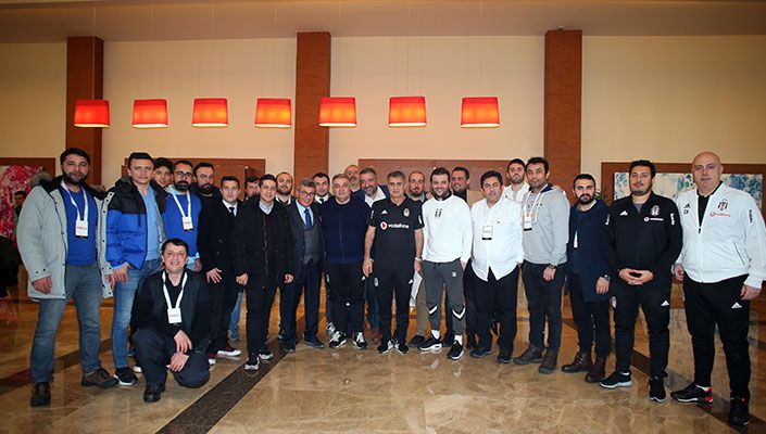 Ahmet Kavalcı’dan basın mensuplarına yemek