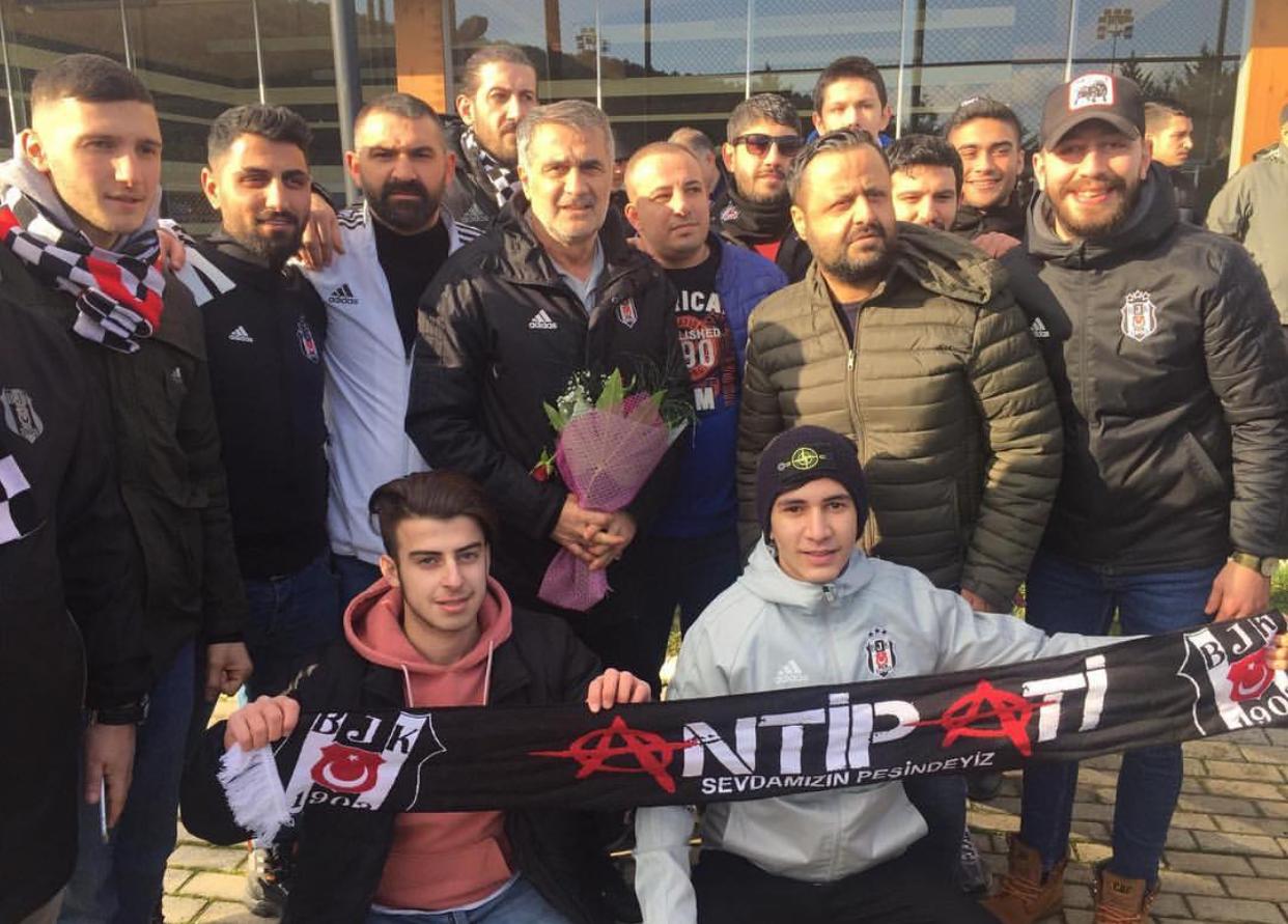 Beşiktaş taraftarından sürpriz ziyaret!
