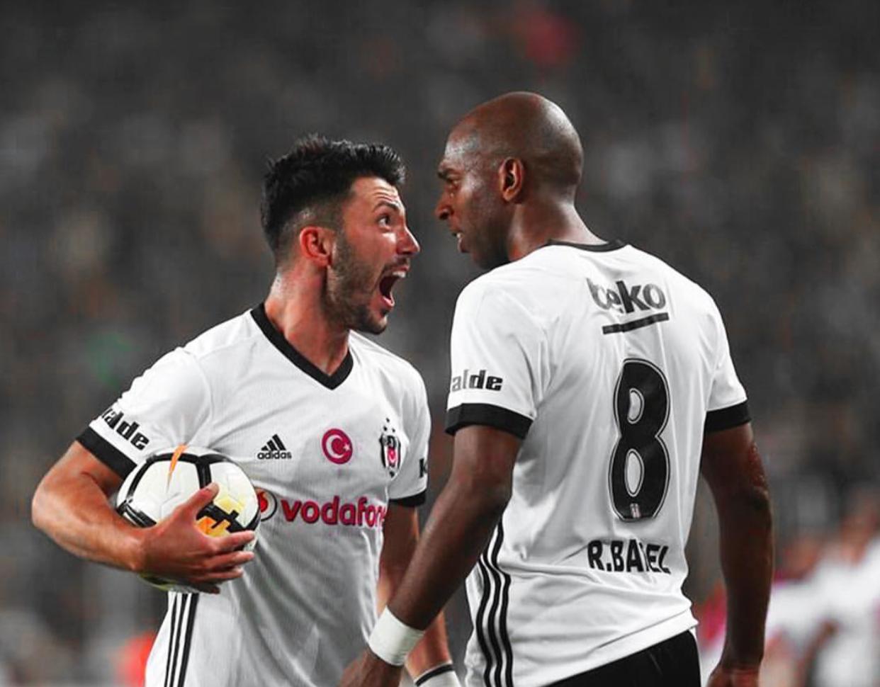 Tolgay: "Bazen üzüldük, bazen sevindik, bazen forma için savaştık"