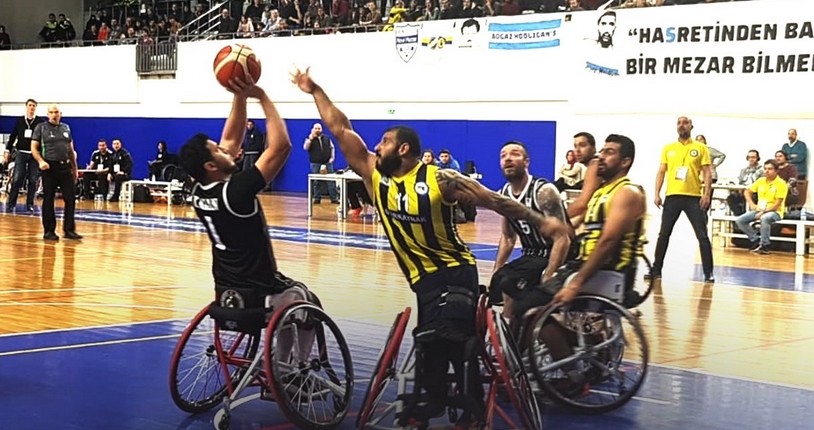 Beşiktaş, Fenerbahçe deplasmanında güldü