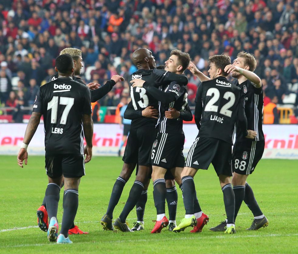 Beşiktaş transferde zirvede