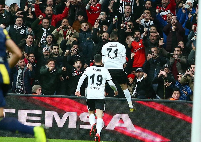 İlk yarının kralı Burak Yılmaz