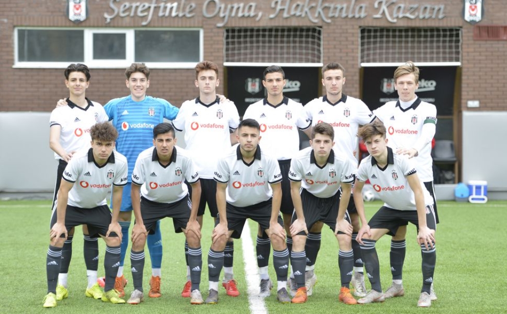 Beşiktaş:4 İstanbulspor:0 (U-16)