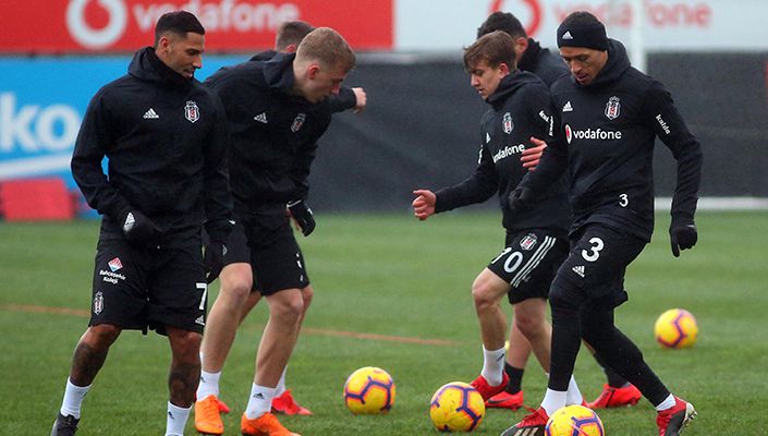 Beşiktaş'ta Göztepe maçı hazırlıkları sürüyor