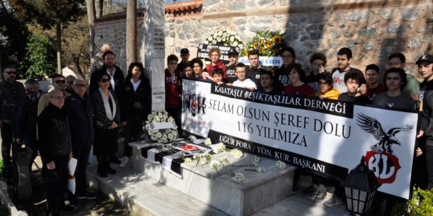 Şeref Bey kabri başında anıldı