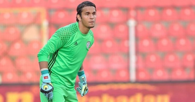 "Erce'nin Beşiktaş'a transferi bizi mutlu eder"