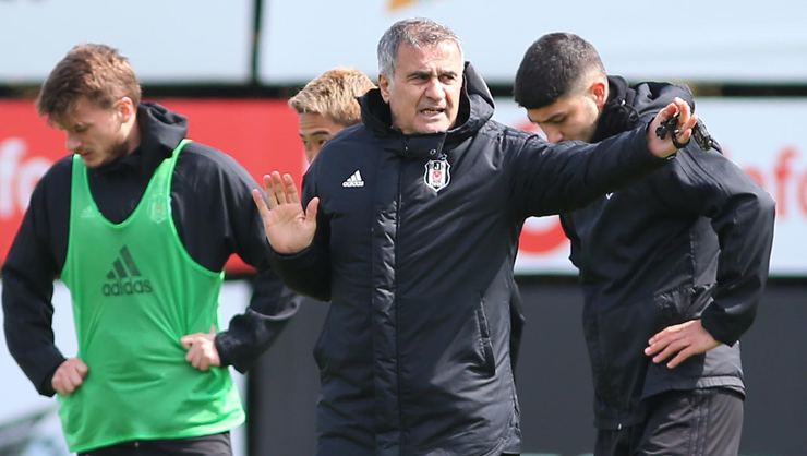 Beşiktaş'ı tutabilene aşk olsun
