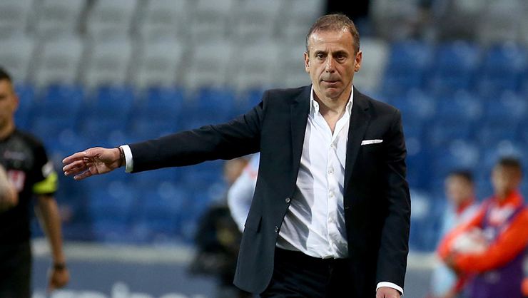 Beşiktaş Abdullah Avcı'yı açıkladı
