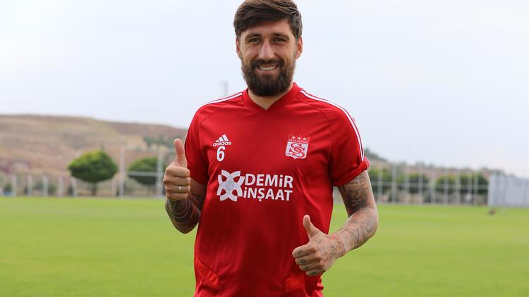 Bu akşam Beşiktaş ile karşılaşacak olan Sivasspor'a yeni transfer!