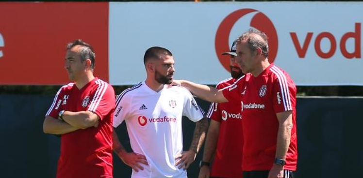Beşiktaş'ta Rebocho krizi: "Hocam onu oynatma!"
