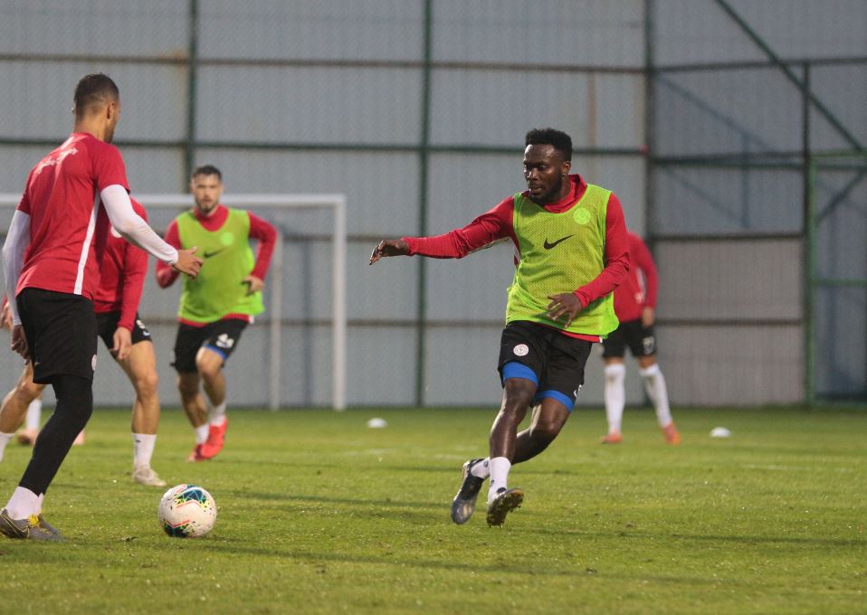 Attamah: "Maç öncesi Abdullah Avcı'ya sarılacağım"