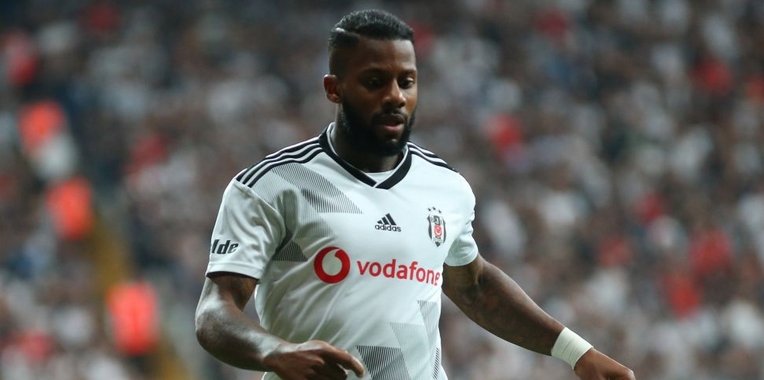 Lens hakkında ilginç itiraf! "Gizlice hizmet ediyor"