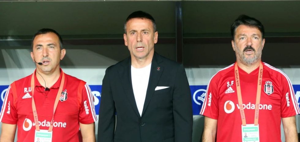 "Yazdığım kritiğin başlığı, “Avcı ne yapsın” şeklindeydi... Vay sen misin, o başlığı atan!"