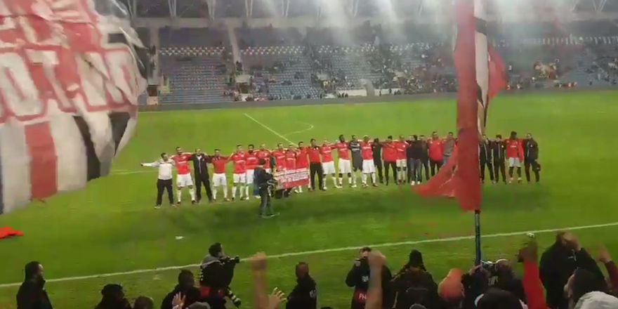 Rakibimiz galibiyeti böyle kutladı